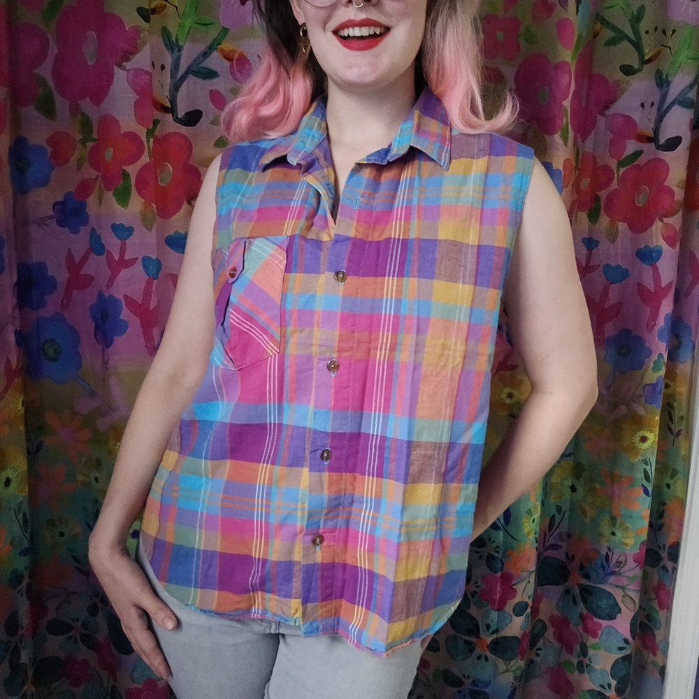 Vintage Bobbie Brooks 80's / 90's Chic Sleeveless Button Up Shirt - Picture 9 of 9